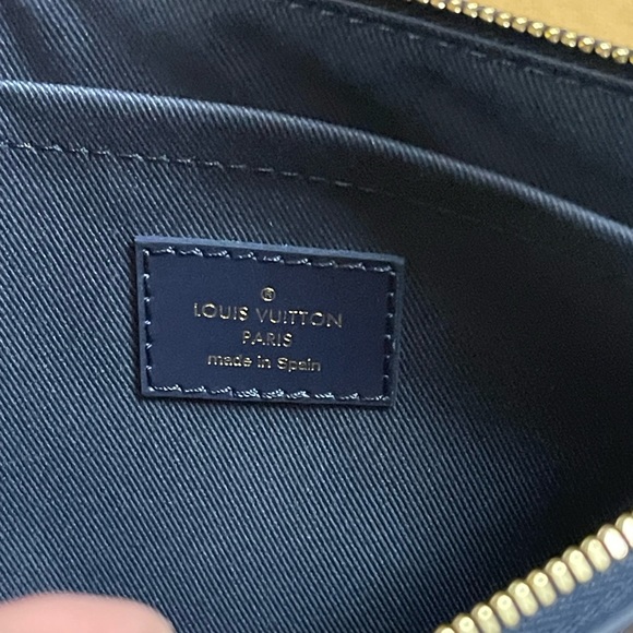 Louis Vuitton Pouch Brand New - Picture 2 of 5